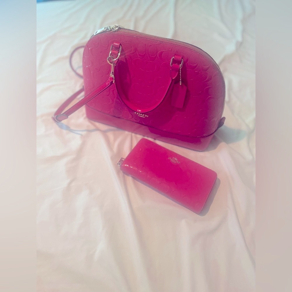 Hot Pink Coach Purse & Wallet 👛